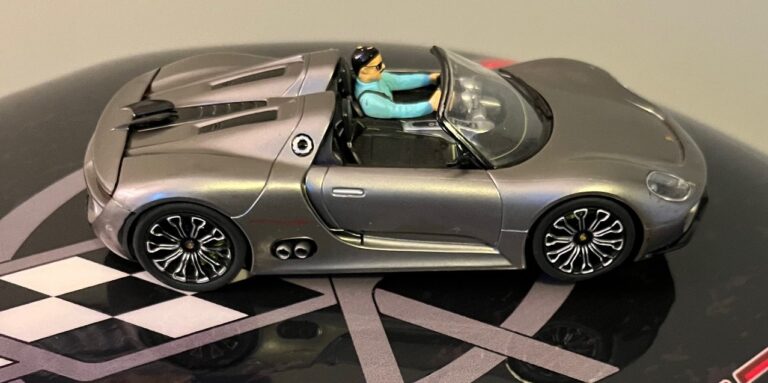 Grey Porsche Spyder is spectacular in real and toy